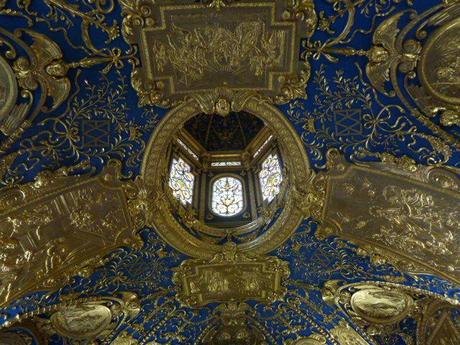 munich residenz_ornate chapel roof