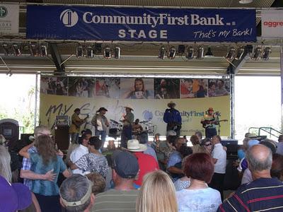 Two-steppin' in Cajun Country