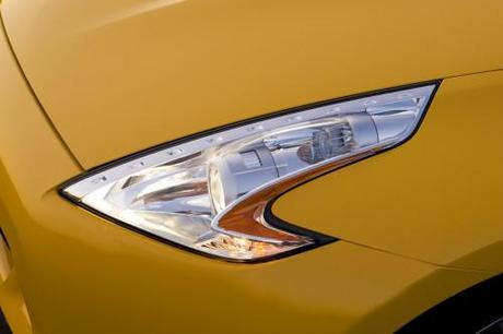 2011 Nissan 370Z Headlight