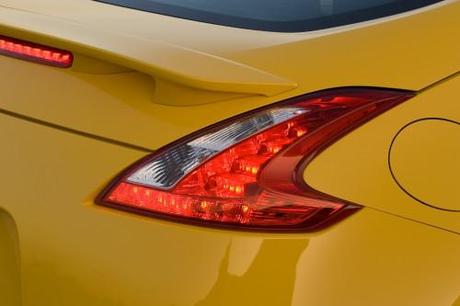 2011 Nissan 370Z Taillight