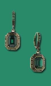 emerald green drop earrings