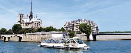 sight-seeing-in-paris-batobus-notre-dame