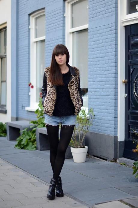 look vintage levis shorts tights leather jacket