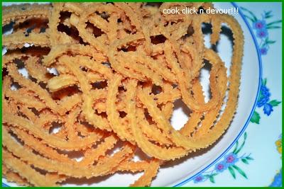 Butter murukku