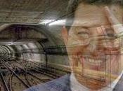 Hugo Chavez's Face Appears Subway Tunnel!
