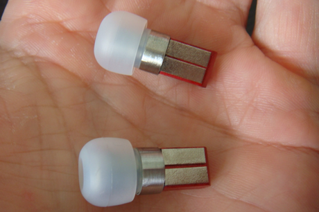 Split Chordless Earphones