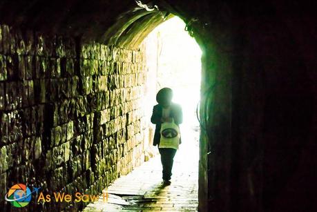 Old City Jerusalem 9584 L Friday Foto   Jewish Man Preparing for Shabbat