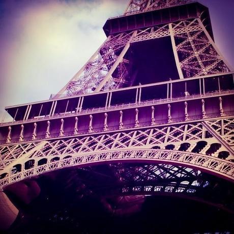 Design the Life You Want to Live : 15 things to never say or do in Paris.  A fun story via @lynneknowlton 