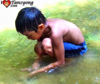 Lunch at Daranak Falls in Tanay Rizal.