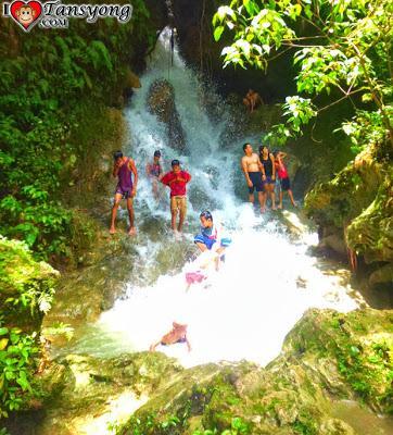 Lunch at Daranak Falls in Tanay Rizal.