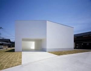 White Cave House by Takuro Yamamoto Architects