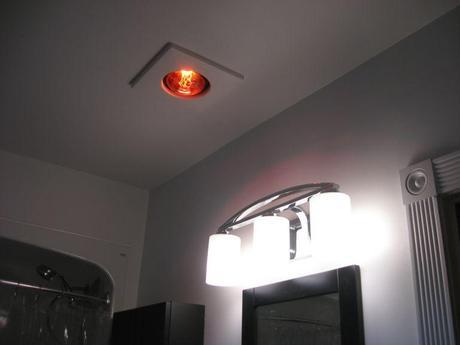 Bathroom Infared Lamp