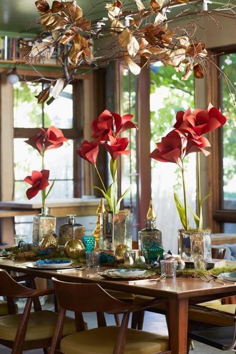 How to create a holiday tablescape with paper flower amaryllis