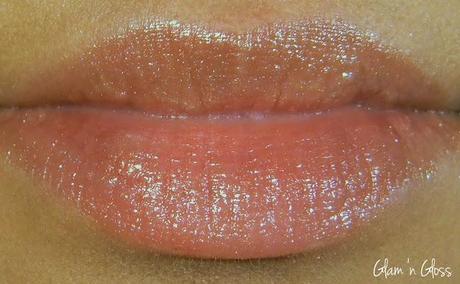 Rimmel London Vinyl Lip Gloss Shade 740 - Bronze Ambition - swatch 