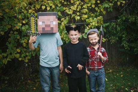 A Very Autistic Halloween! {Minecraft-Fanatics-R-Us}