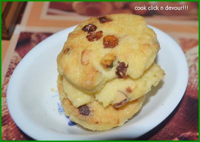 Egg less fruit and nut cookies