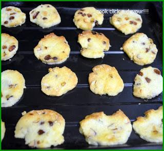 Egg less fruit and nut cookies