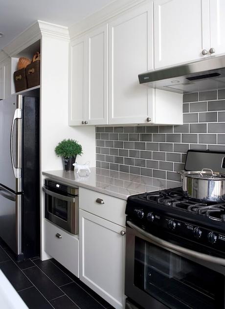 kitchen_backsplash_ideas_white_cabinets