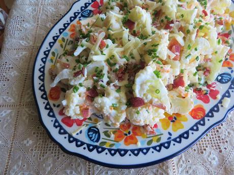 Creamy Loaded Fauxtato Salad