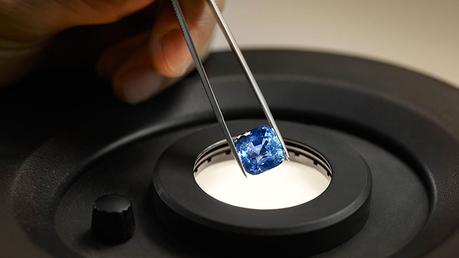 Natural Gemstones vs Lab Created Gemstones