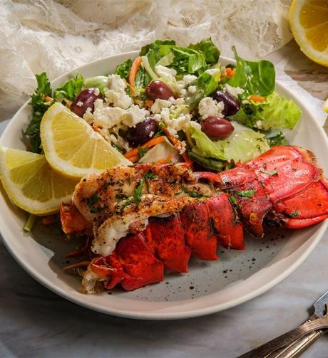 25 Best Side Dishes for Lobster Tails That Taste Like Heaven