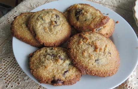 Keto Chocolate Chip Cookies