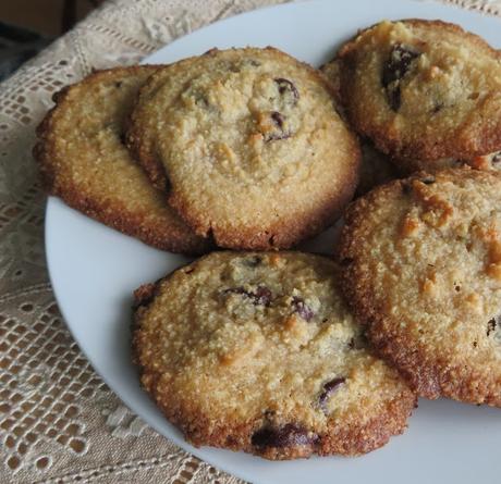 Keto Chocolate Chip Cookies