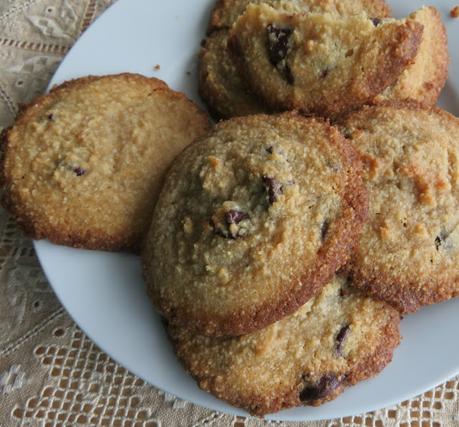 Keto Chocolate Chip Cookies