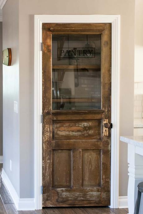 farmhouse_pantry_door_ideas