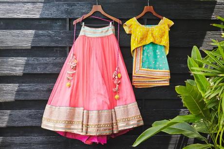 How To Dress For Indian Wedding