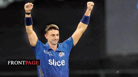 Mumbai Indians win by five wickets