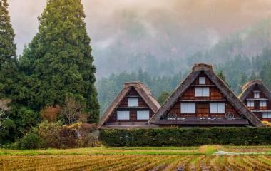 Enchanting Travels Japan Tours Traditional and Historical Japanese village Shirakawago in autumn season