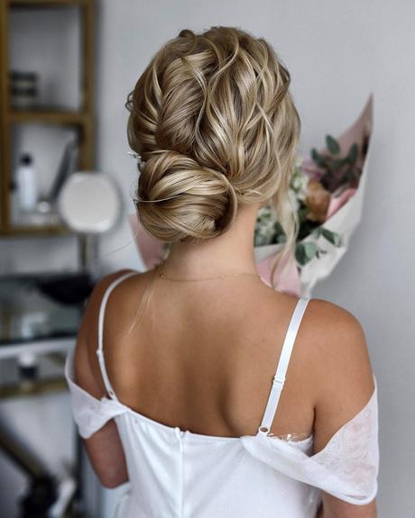 low bun hairstyles for wedding swept classy tonyastylist