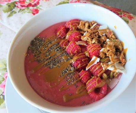 Protein Cookie Butter Raspberry Smoothie Bowl
