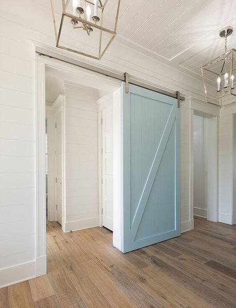 barn door aqua