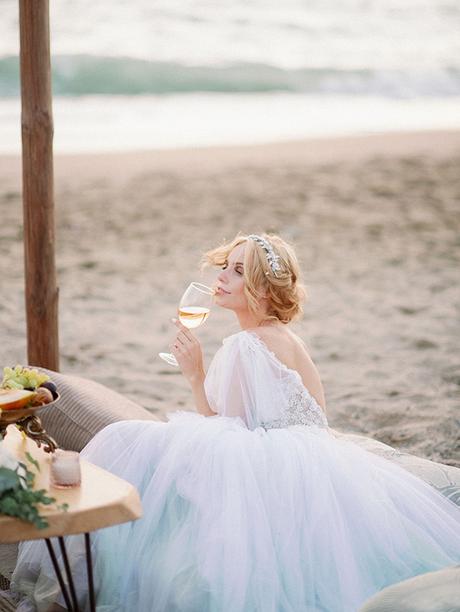 dreamy-romantic-styled-shoot--luxurious-details_33