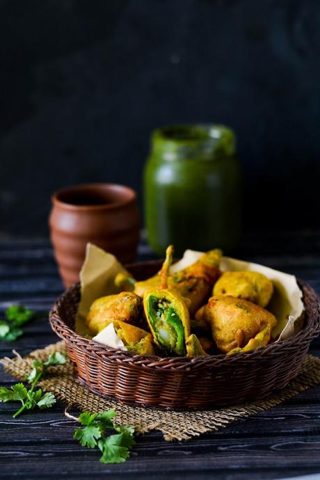 Rajasthani Mirchi Vada | How To Make Mirchi Vada | Chili Bajji