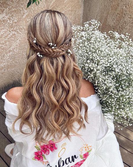 beach wedding hairstyles half up with braids zhanna_syniavska