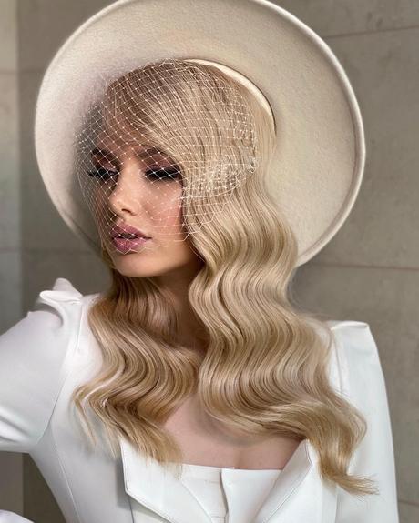 old hollywood wedding blonde waves with hat birdcage antonina_romanova_