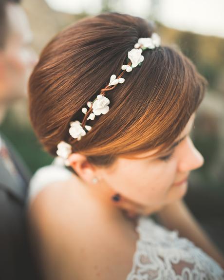 Pixie Wedding Hairstyles Ideas [2022 Guide & FAQs]