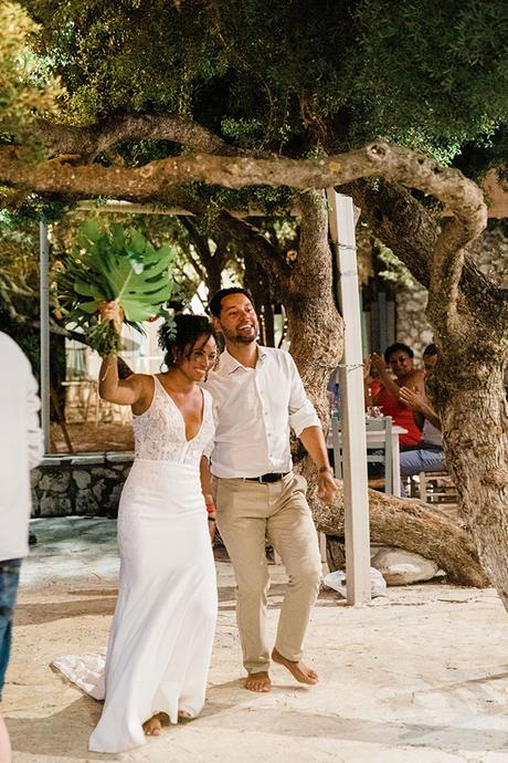 tropical-beach-wedding-lefkada-island-prettiest-details_16