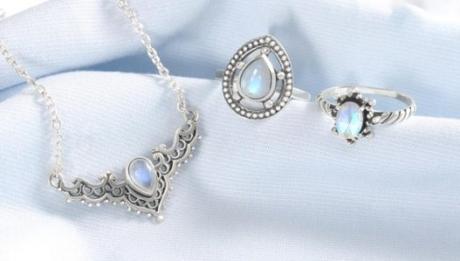 Which Gemstone Silver Jewelry Can Be Worn On a Daily Basis?