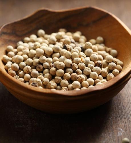 7 White Pepper Substitutes That Taste Just Like The Real Deal