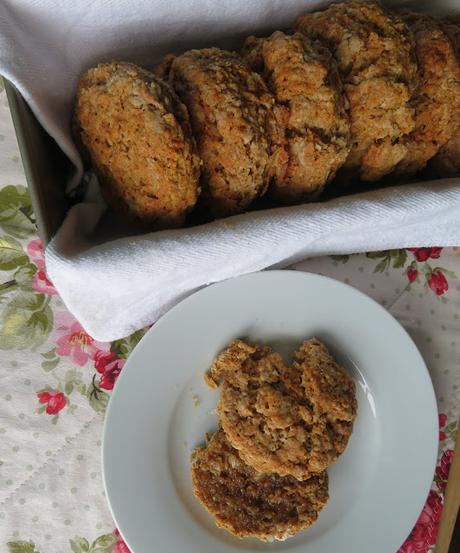 Cinnamon Oatmeal Scones