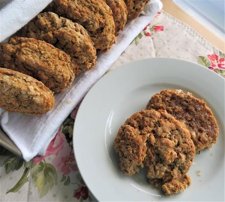 Cinnamon Oatmeal Scones