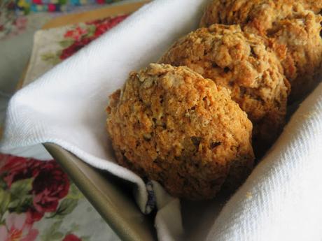 Cinnamon Oatmeal Scones