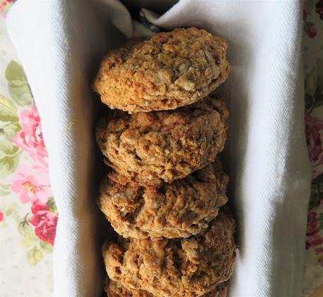 Cinnamon Oatmeal Scones