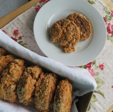 Cinnamon Oatmeal Scones