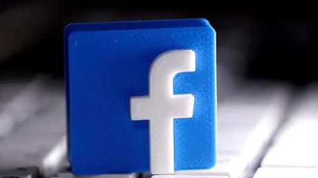 After_a_change_to_the_META_Ticker,_Facebook's_stock_falls_by_6%