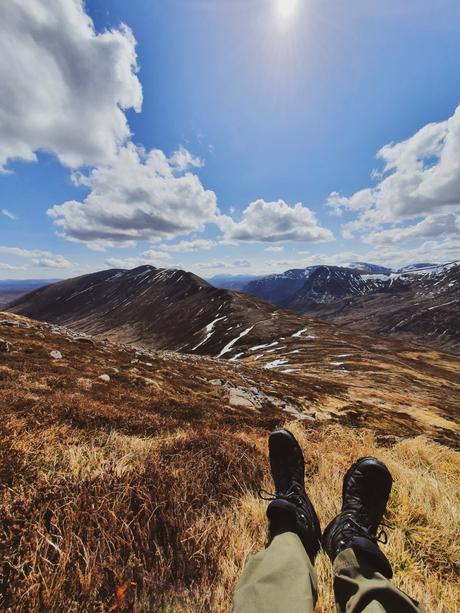 What is a Mountain Leader?